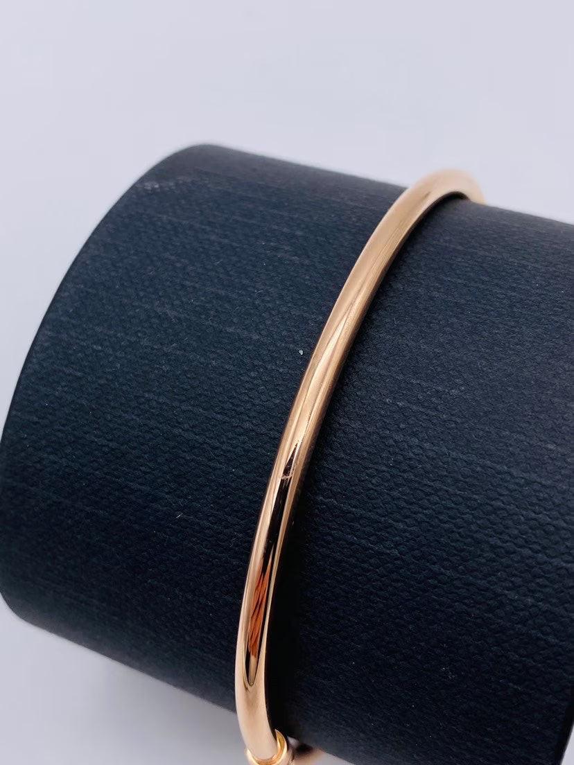 Stunning 9ct Two Tone Gold Hinged Bangle - Elegant Rose and Yellow Gold Women’s Bracelet, 3mm Hallmarked Design.