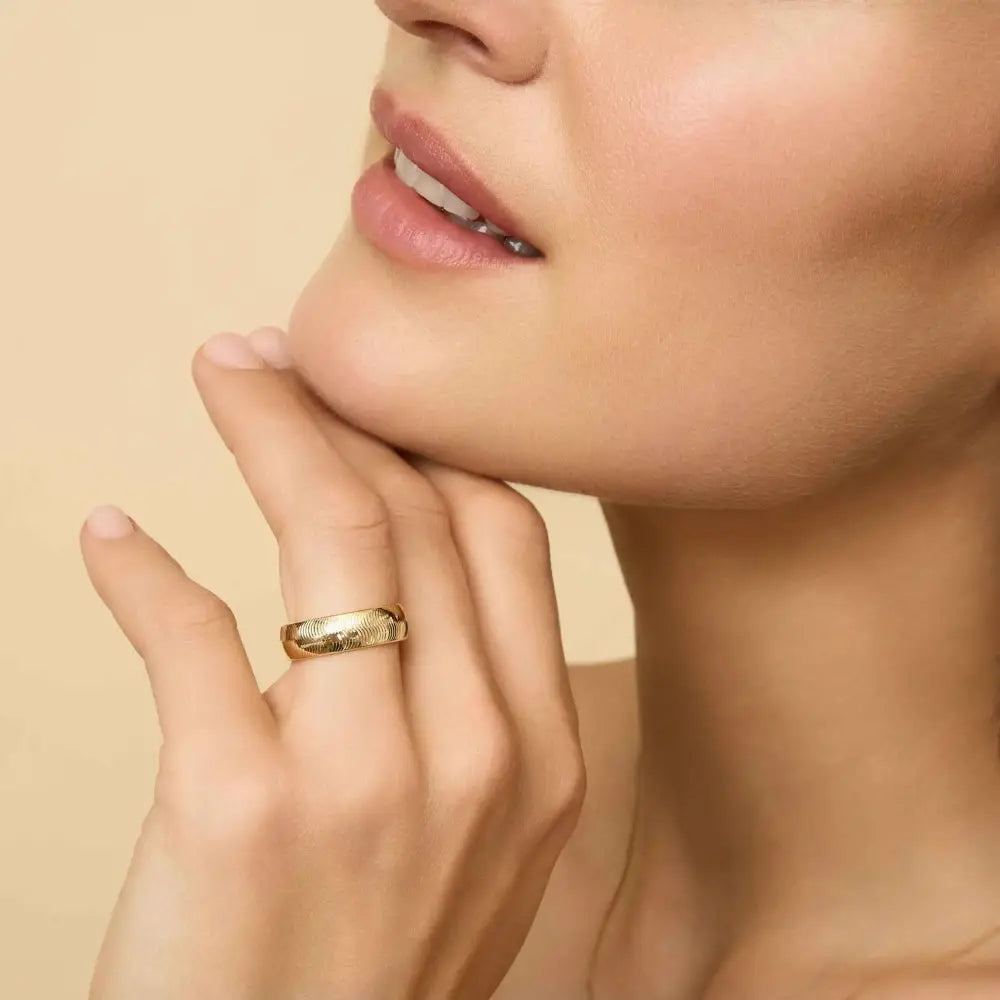 Forever Band II Stunning Statement Ring.
