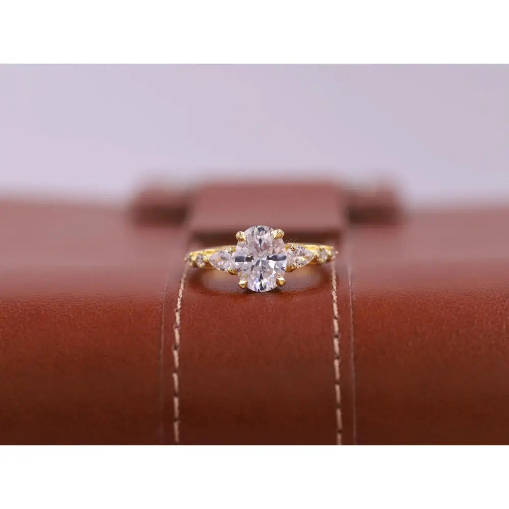Genuine Lab Grown Diamond Ring, 14K Solid Gold Wedding Ring, Oval Diamond Engagement Ring, Seven Diamond Ring, Anniversary Gift for Women