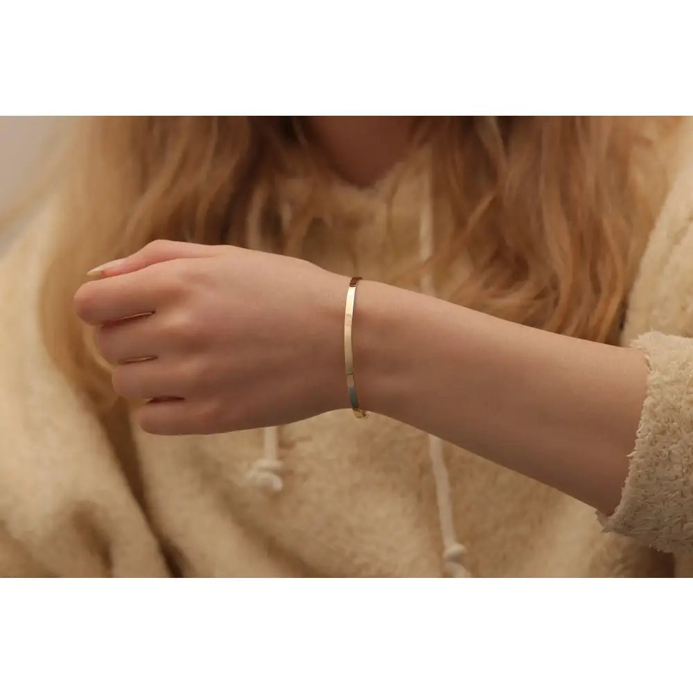 Handcrafted Solid 14K & 18K Gold Bangle Bracelet - Elegant Polished Slip-On Design.
