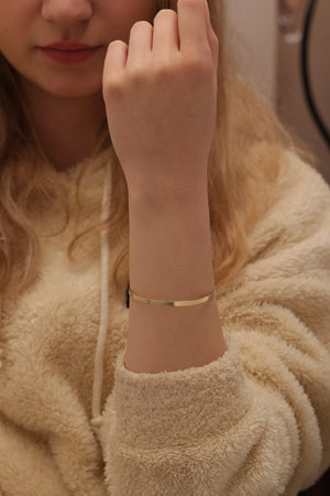 Handcrafted Solid 14K & 18K Gold Bangle Bracelet - Elegant Polished Slip-On Design.