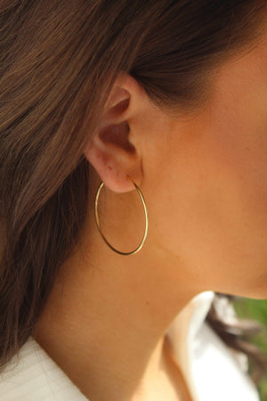 Stunning Large 14K Gold Hoop Earrings - Big Minimalist Everyday Style for Women.
