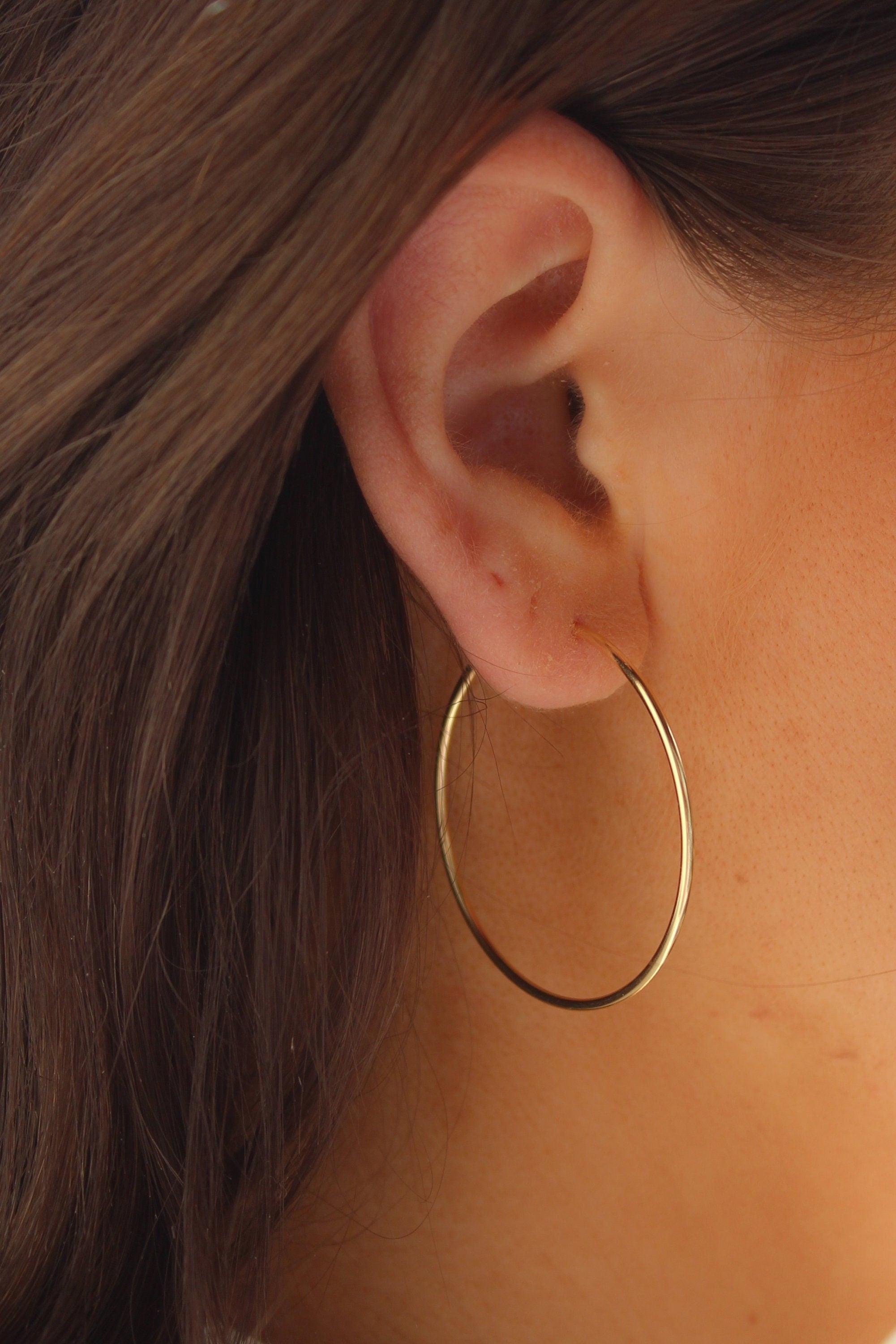 Stunning Large 14K Gold Hoop Earrings - Big Minimalist Everyday Style for Women.