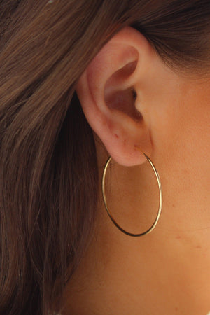 Stunning Large 14K Gold Hoop Earrings - Big Minimalist Everyday Style for Women.