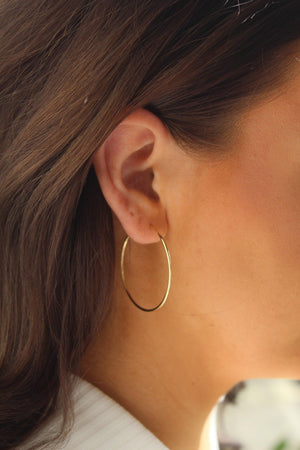 Stunning Large 14K Gold Hoop Earrings - Big Minimalist Everyday Style for Women.