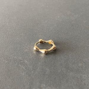 Elegant 14K Solid Gold Huggie Hoop Earrings - 15.5mm Hinged Design for Women.