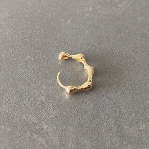 Elegant 14K Solid Gold Huggie Hoop Earrings - 15.5mm Hinged Design for Women.