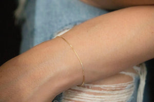 Dainty 10K Solid Gold Box Chain Bracelet - Perfect for Stacking & Everyday Wear.