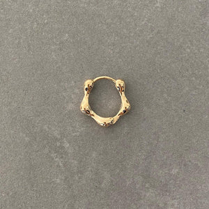 Elegant 14K Solid Gold Huggie Hoop Earrings - 15.5mm Hinged Design for Women.