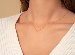 Stunning 14K Gold Diamond Solitaire Necklace – Elegant Dainty Floating Design for Effortless Minimalist Style.