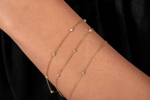 Elegant 14K Solid Gold Diamond Station Bracelet - 0.13Ct Solitaire Sparkle.