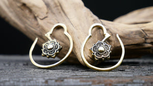 Stunning 14K Yellow Gold Round Ball Stud Earrings - Multiple Sizes Available!.