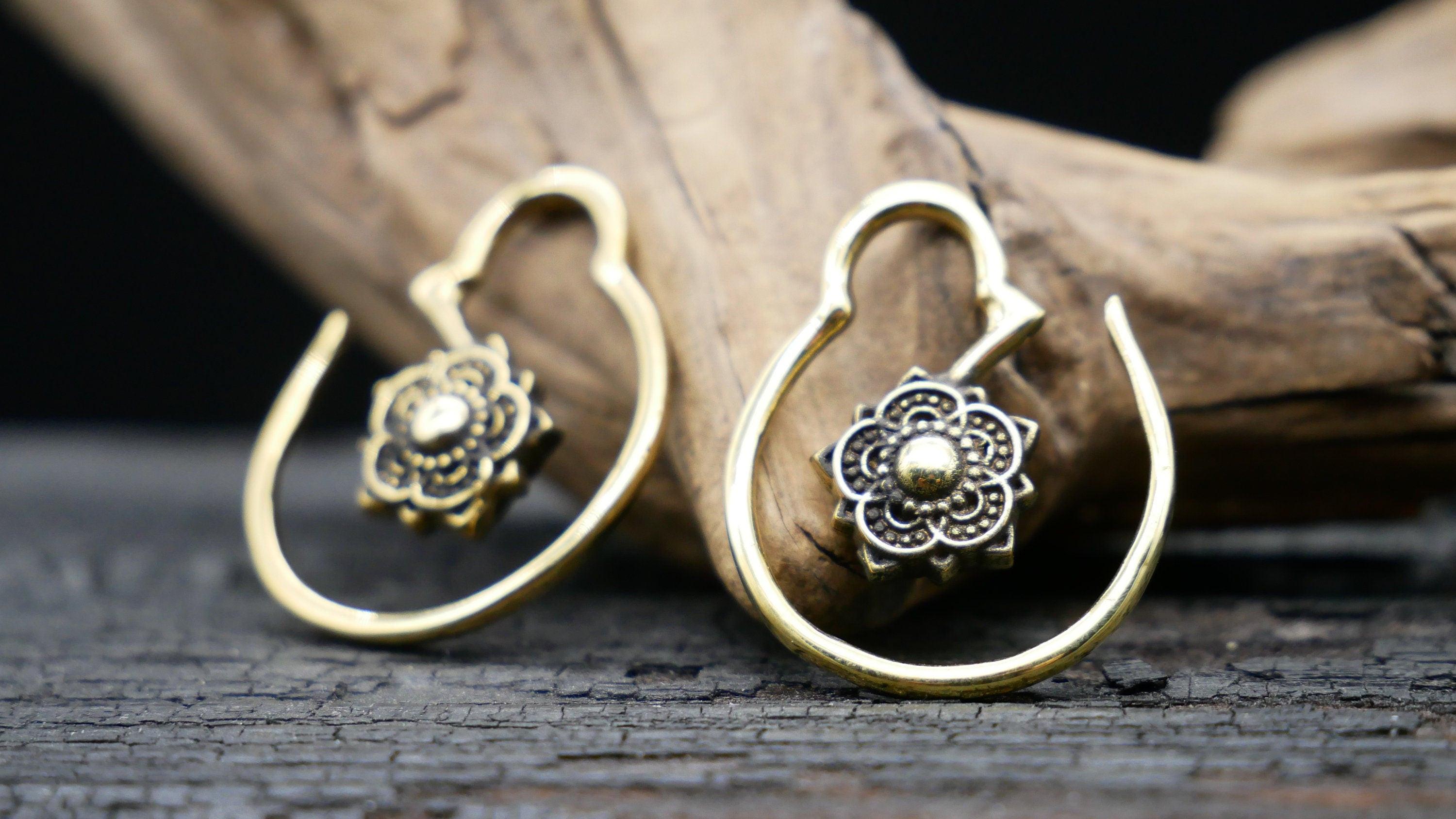 Stunning 14K Yellow Gold Round Ball Stud Earrings - Multiple Sizes Available!.