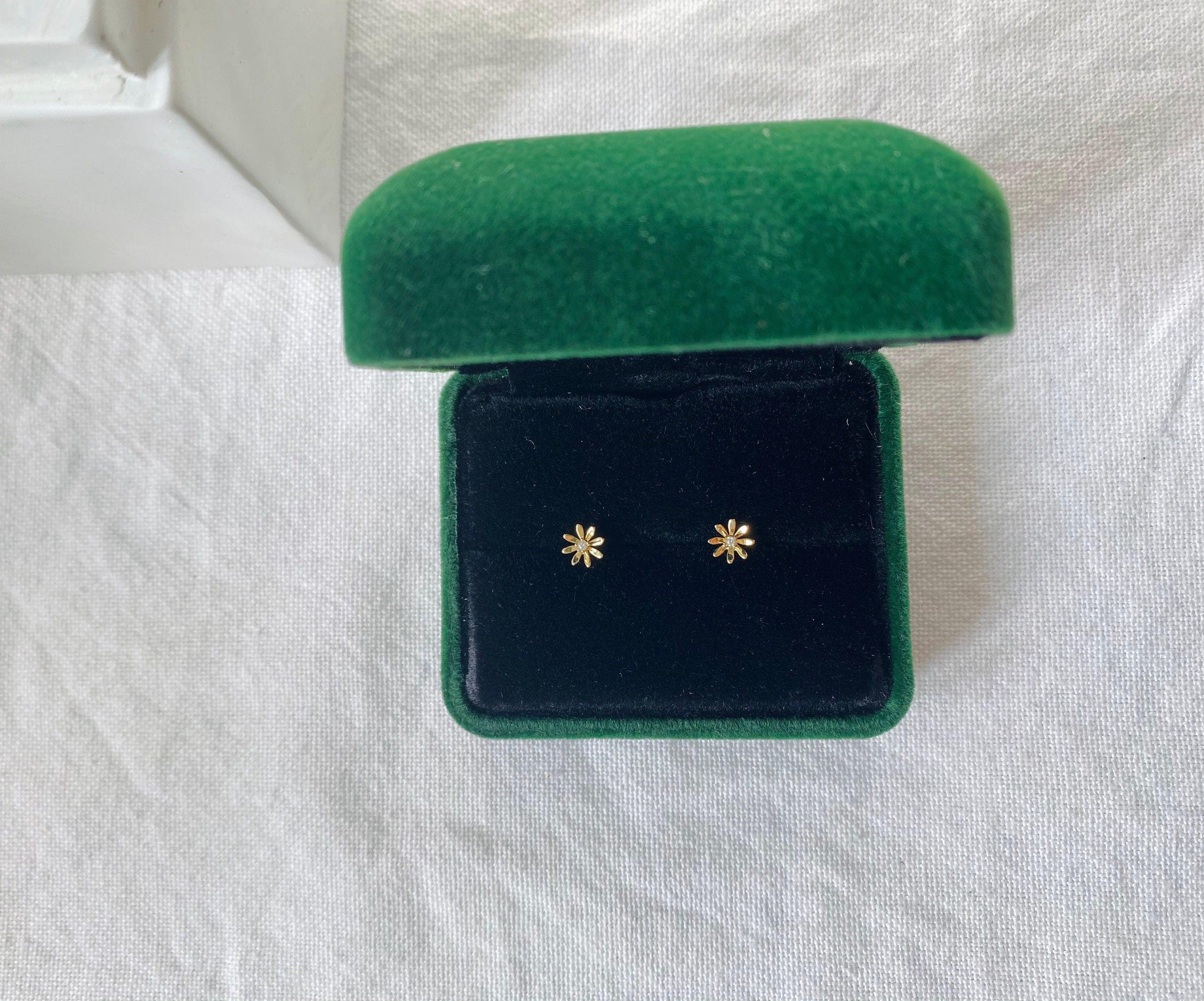 9ct Solid Gold Mini Flower Stud Earrings – Dainty Floral Sparkle for Birthdays & Everyday Luxe.