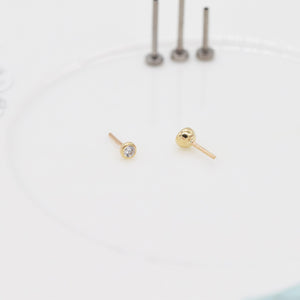 Stunning 14K Solid Gold Threadless Cartilage Stud Earring - Round Flat Back Helix Conch Labret Design.