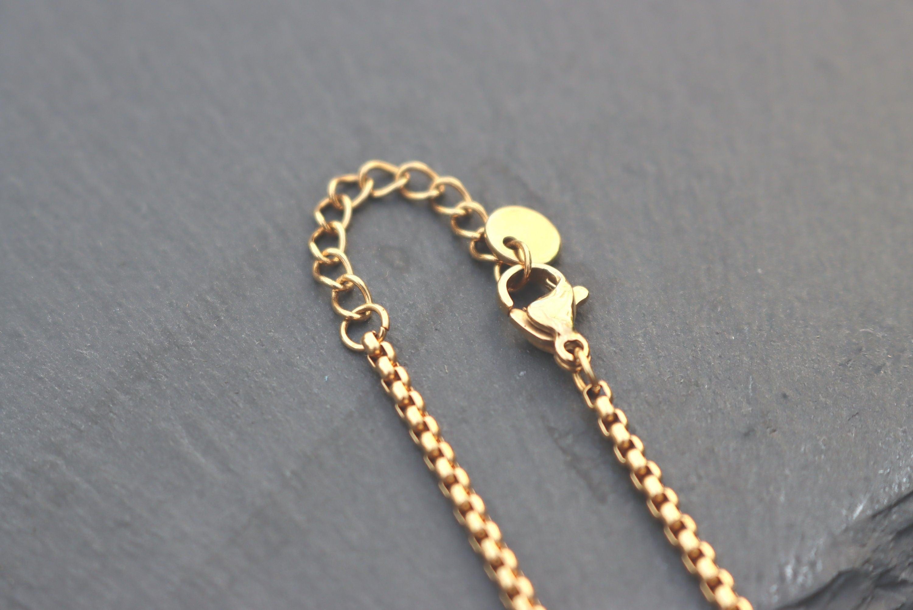 Stunning 18K Gold Plated Rope Chain Bracelet - Timeless Titanium Steel Jewelry for Women.