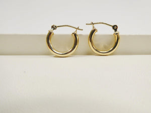 Elegant 10K Yellow Gold Polished 2mm Hoop Earrings for Women.