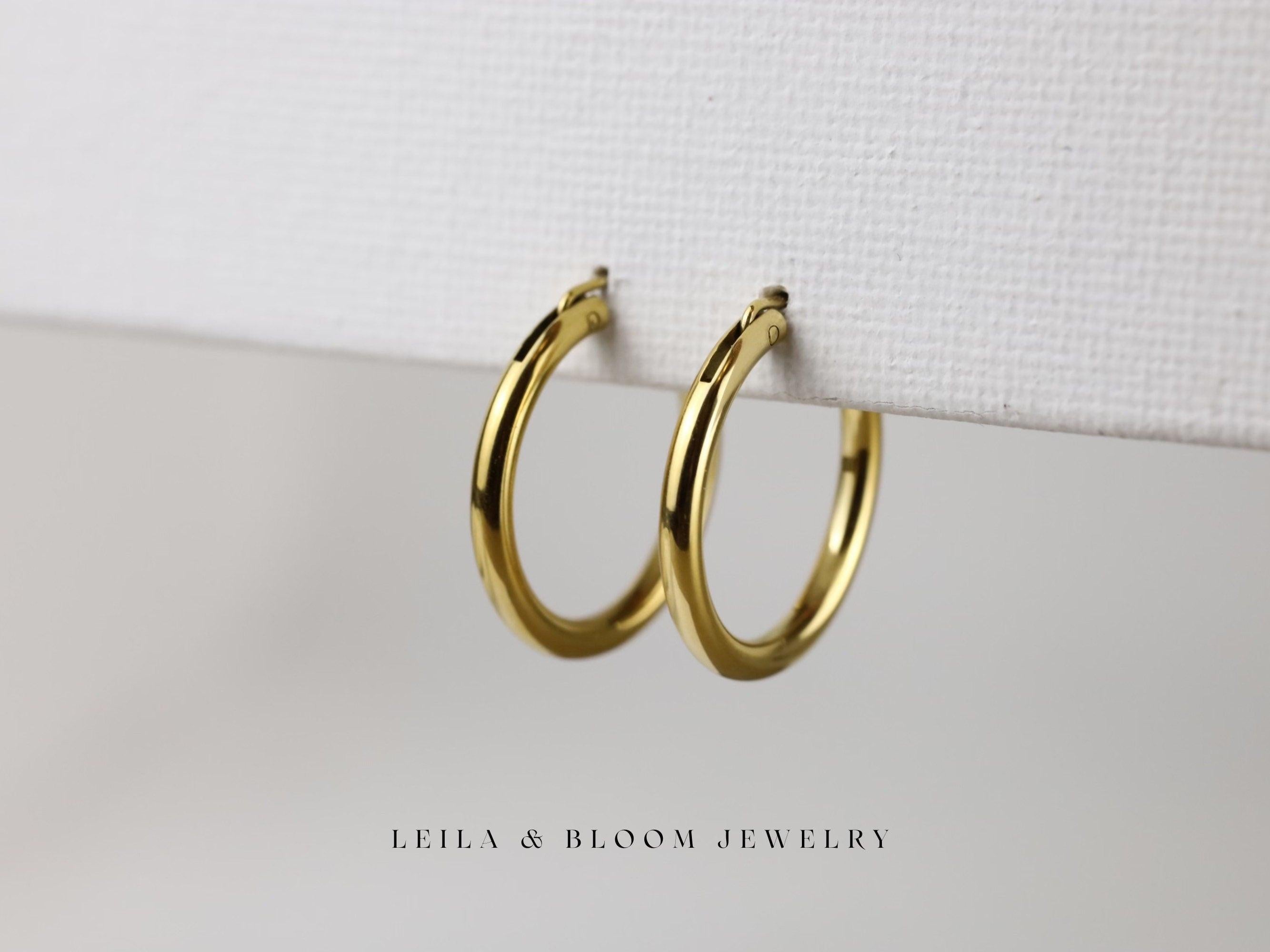 Elegant 18K Gold Filled Minimalist Hoop Earrings - Perfect Everyday Gift for Her.