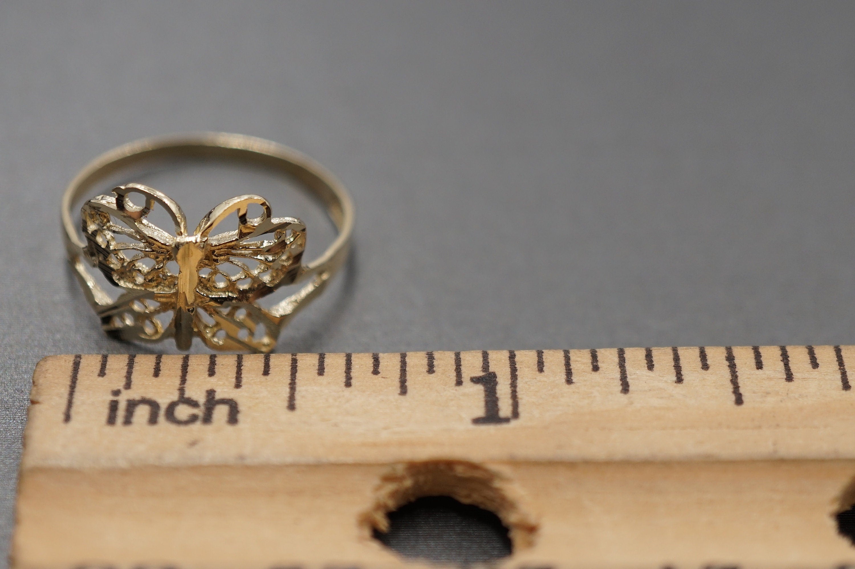 10K Solid Yellow Gold 0.45" Diamond Cut Butterfly Band Ring.