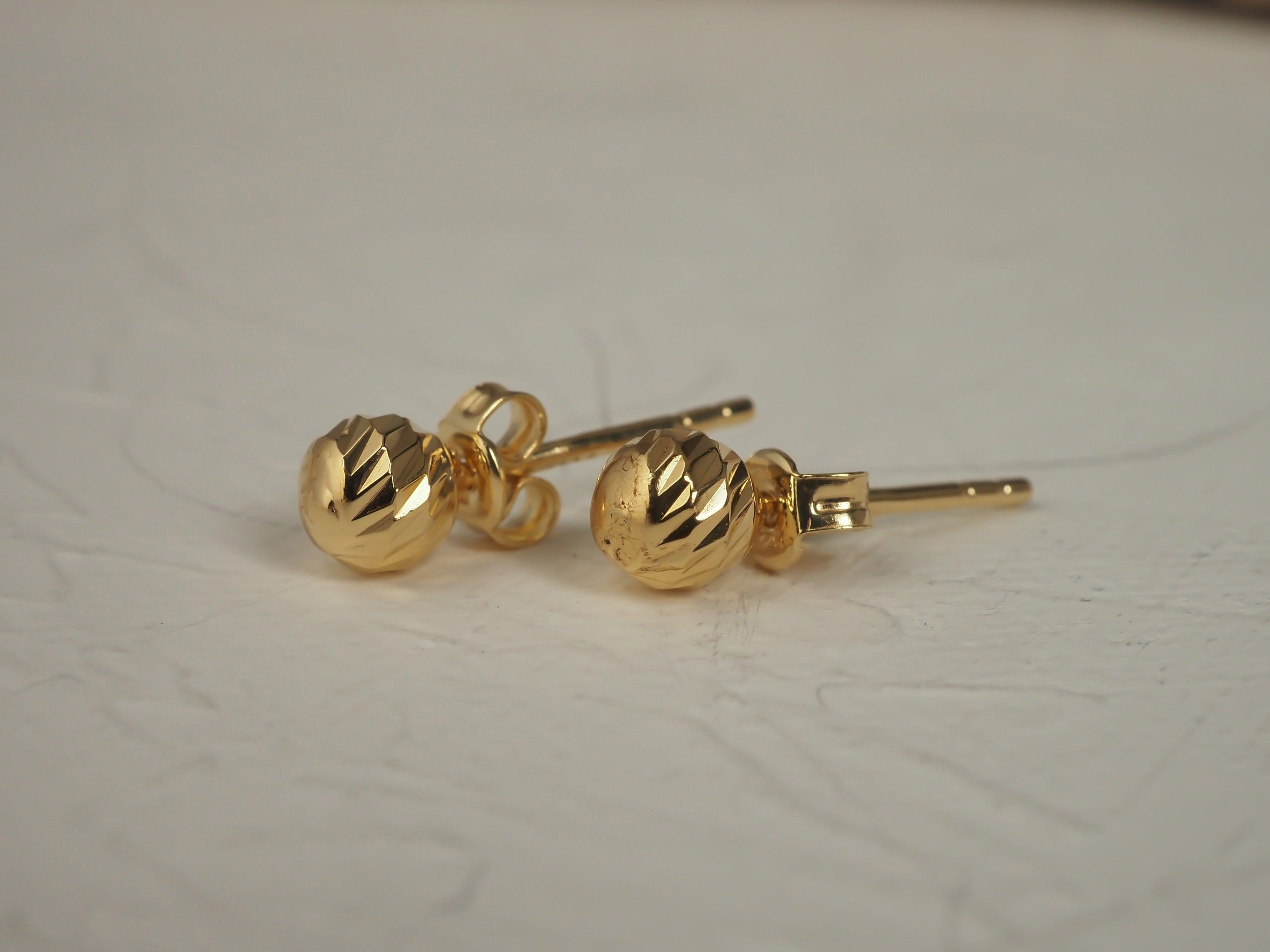 Dainty 14K Solid Gold 5mm Ball Stud Earrings - Everyday Elegance.