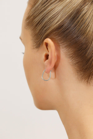 Stunning 14K White Gold Lightweight Rectangular Hoop Earrings for Ultimate Comfort.