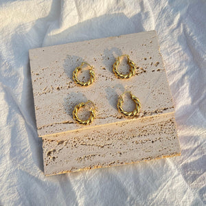 18K Gold Twisted Hoop Earrings, Small Huggie Earrings for Kids, Dainty Gold Jewelry.