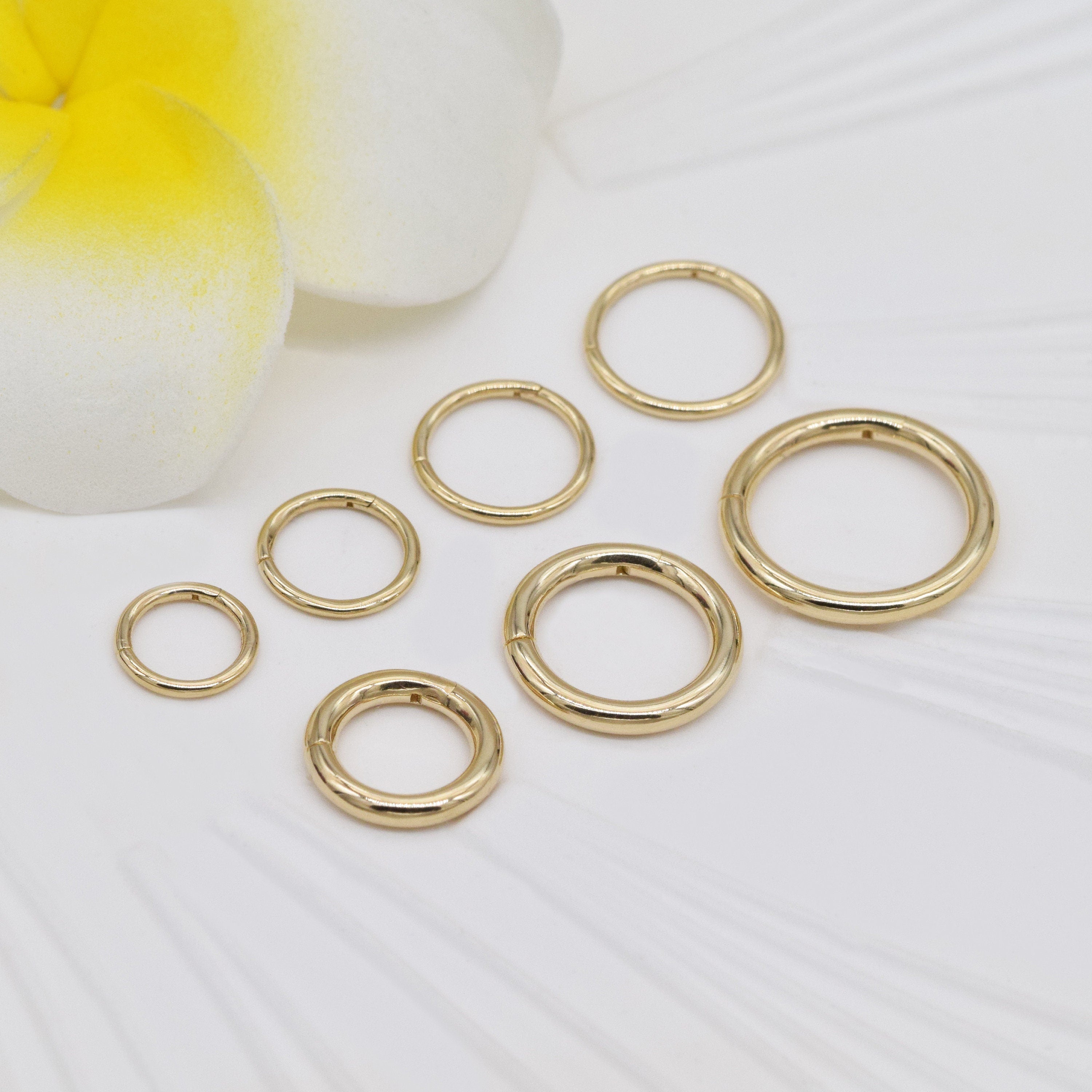 14K Solid Gold Hinged Clicker Hoop Belly Button Hoop Huggie Hoop Cartilage Earring Conch Hoop Helix Hoop Nose Hoop Tragus Clicker Hoop