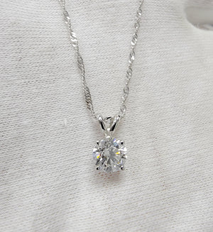 IGI Certified Lab-Grown Diamond Pendant: 14K Gold Basket Setting