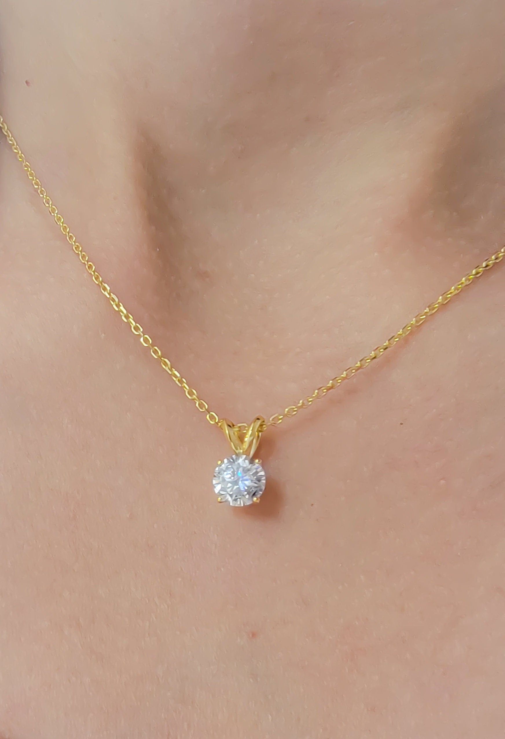 IGI Certified Lab-Grown Diamond Pendant: 14K Gold Basket Setting