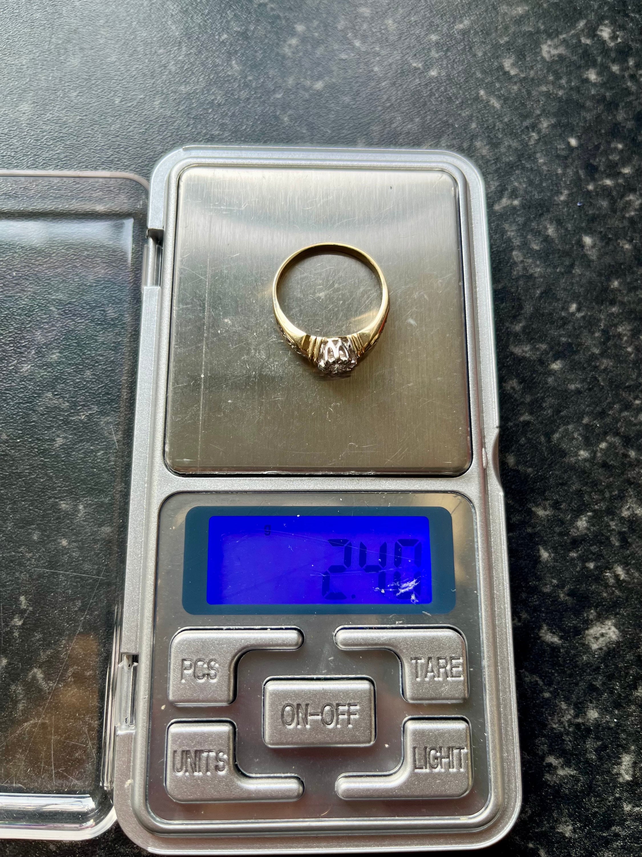Vintage 9Ct Yellow Gold Diamond Starburst Engagement Ring (Size US 7 1/2)