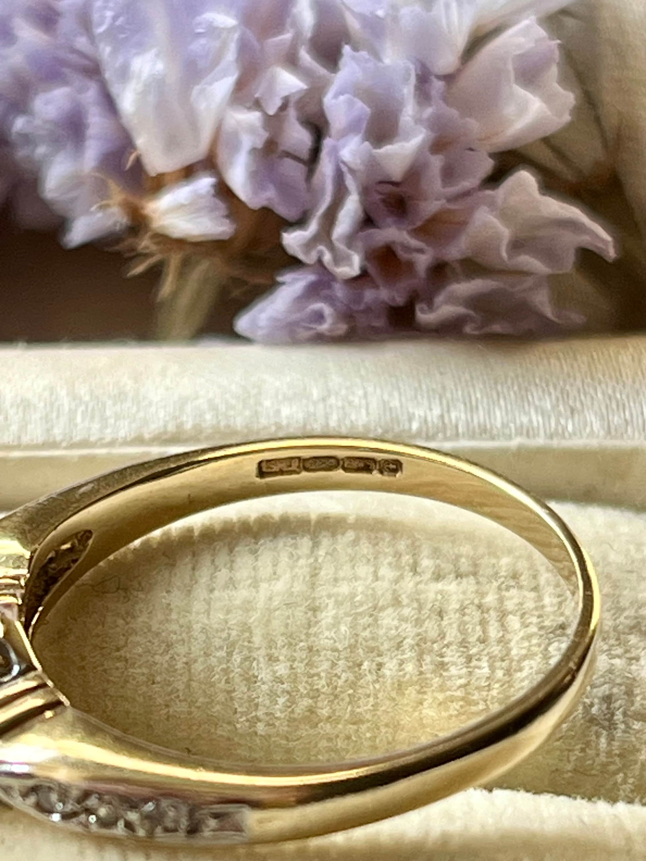 Vintage 9Ct Yellow Gold Diamond Starburst Engagement Ring (Size US 7 1/2)