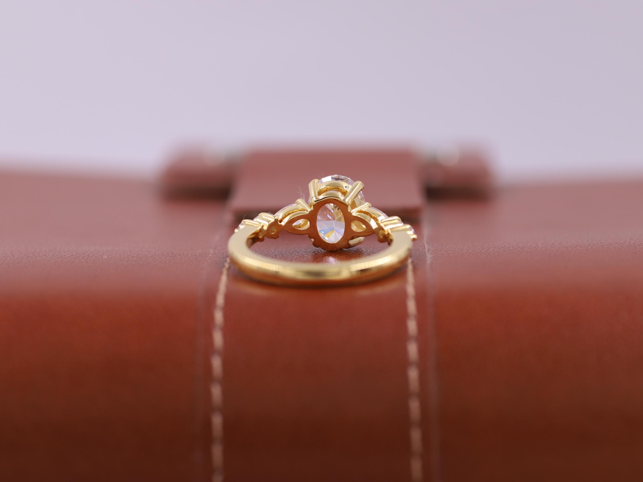 Genuine Lab Grown Diamond Ring, 14K Solid Gold Wedding Ring, Oval Diamond Engagement Ring, Seven Diamond Ring, Anniversary Gift for Women