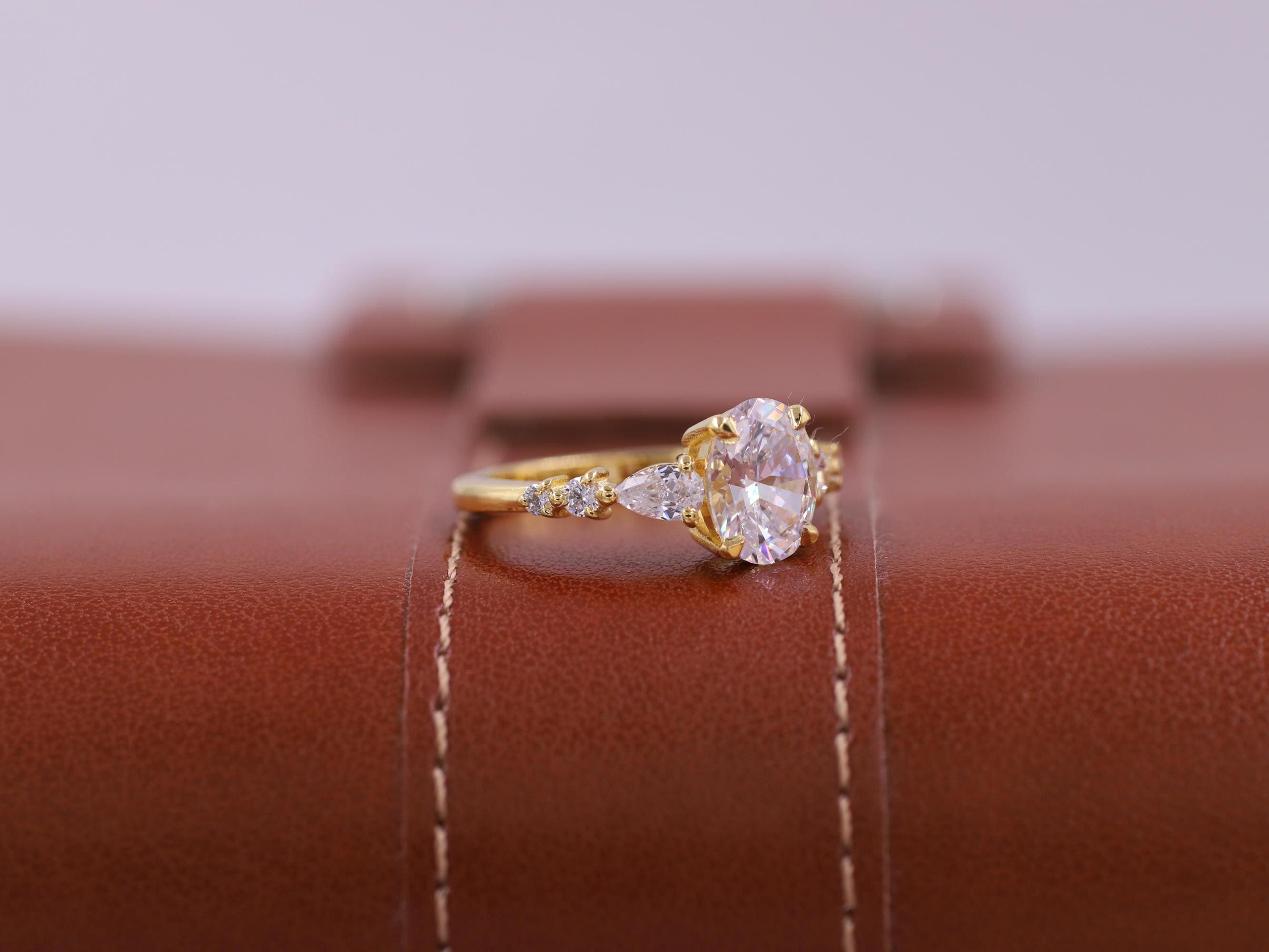 Genuine Lab Grown Diamond Ring, 14K Solid Gold Wedding Ring, Oval Diamond Engagement Ring, Seven Diamond Ring, Anniversary Gift for Women