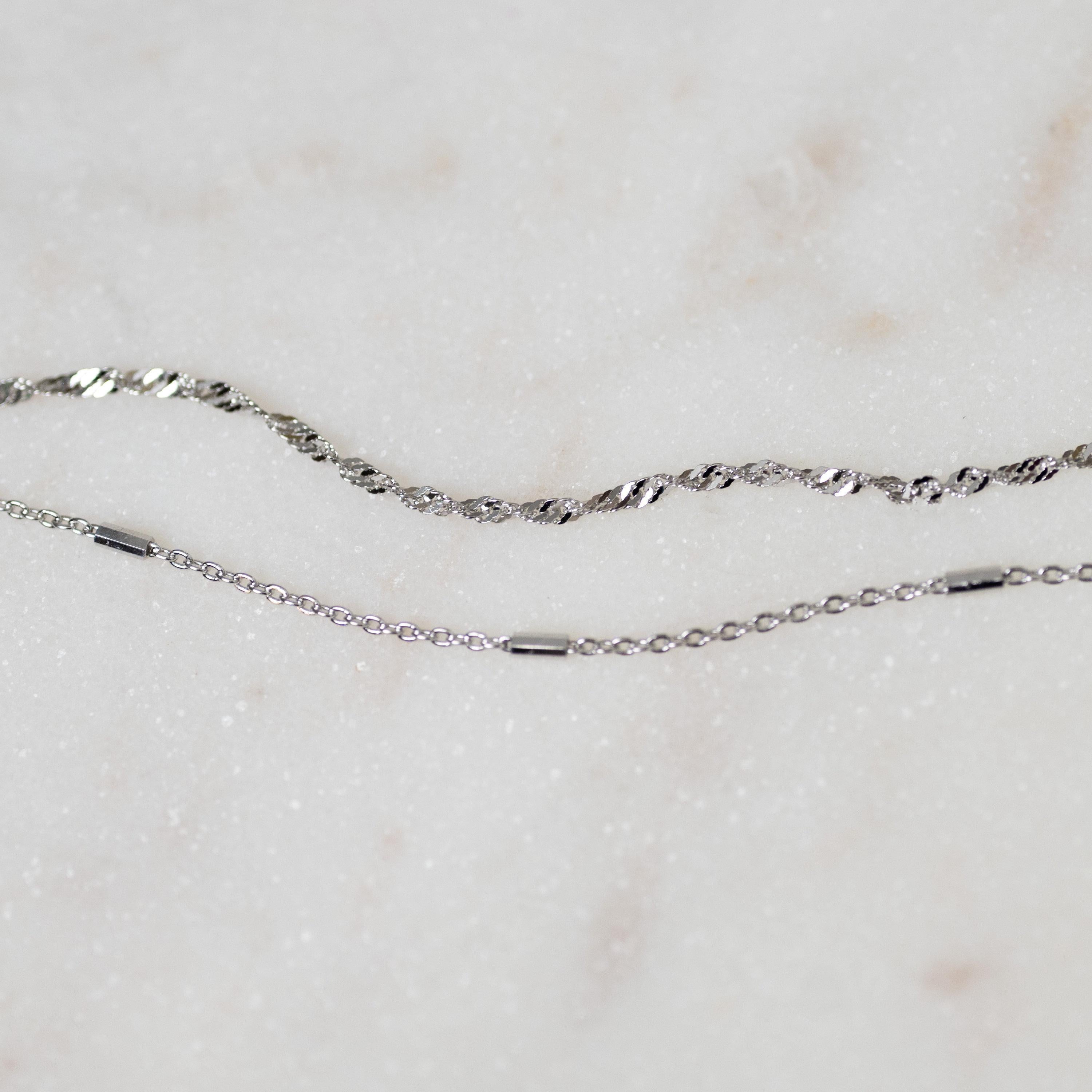 Chic Dainty Bracelet Duo - Minimalist Gold & Silver Delicate Set of 2.