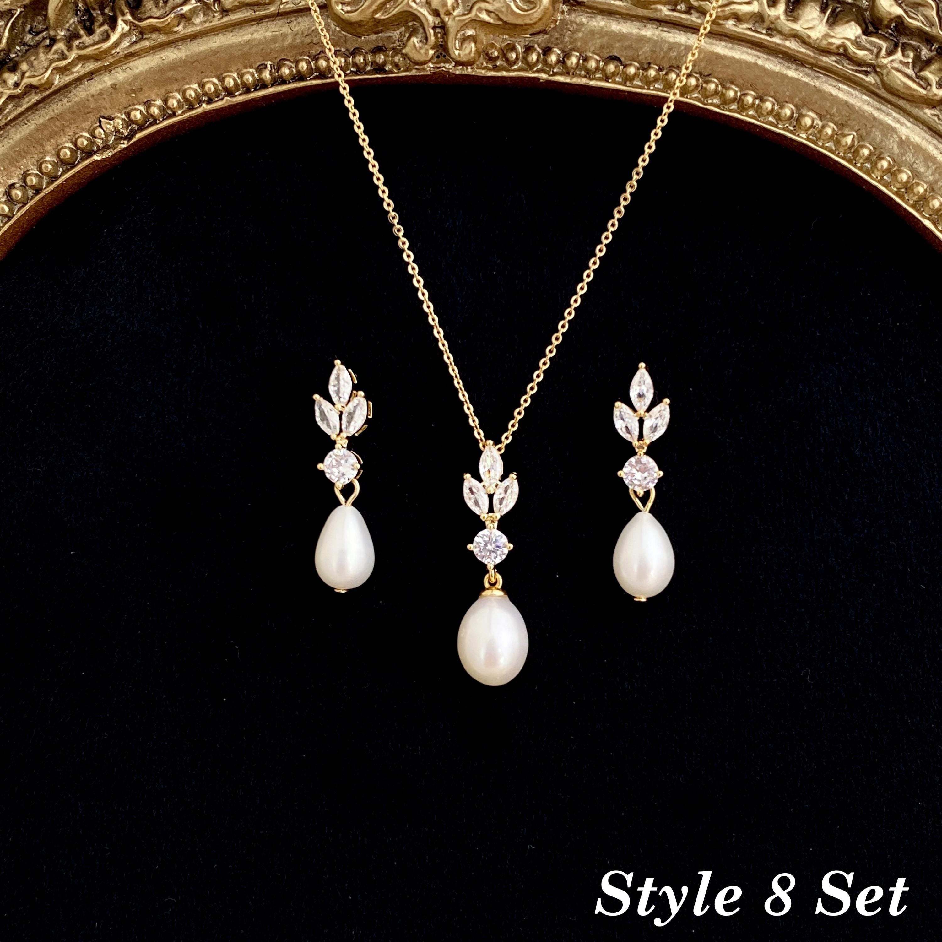 Diamond Pearl Drop Earrings,Freshwater Pearl Earrings,Crystal Bridal Earrings,Gold Leaf Diamond Earrings,Wedding Earrings,Bridesmaid Gift