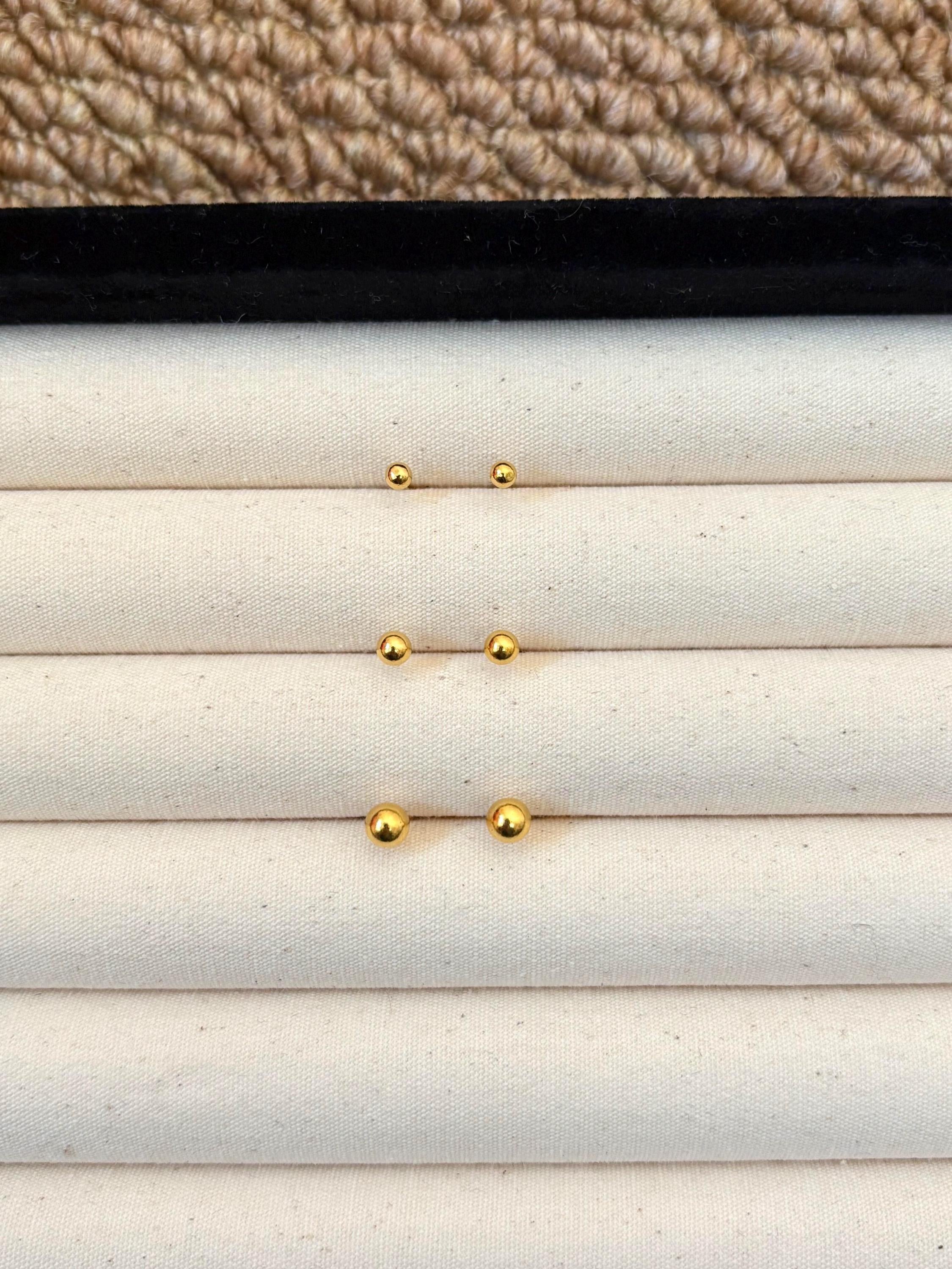 Luxurious 24K Solid Gold AU999 Minimalist Ball Stud Earrings.