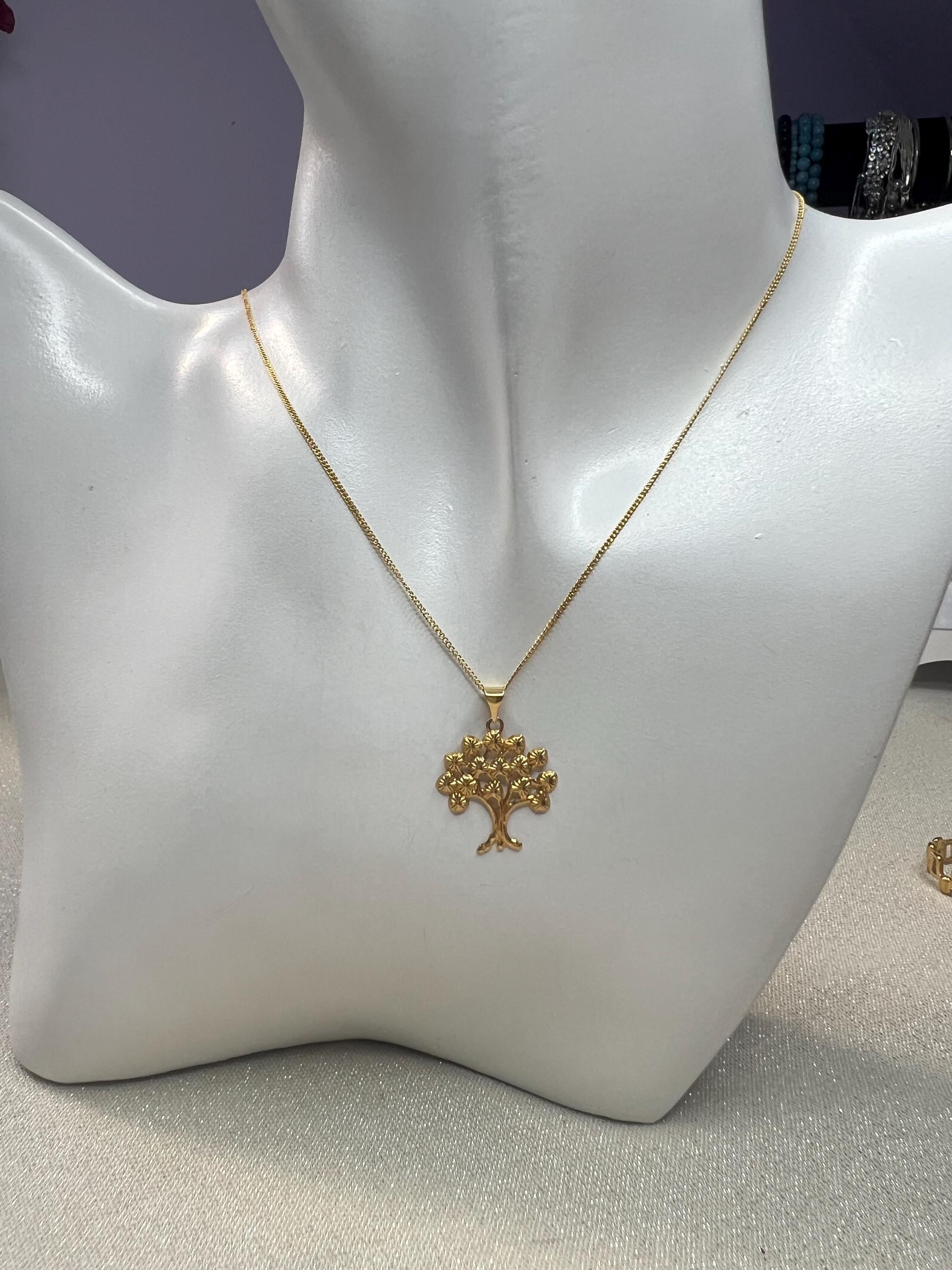 18Ct Solid Gold Necklace