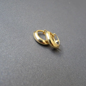 Luxurious 18K Solid Gold Bold Huggie Hoop Earrings - 3mm Sleek Sleeper Design, Available as a Single or Pair.