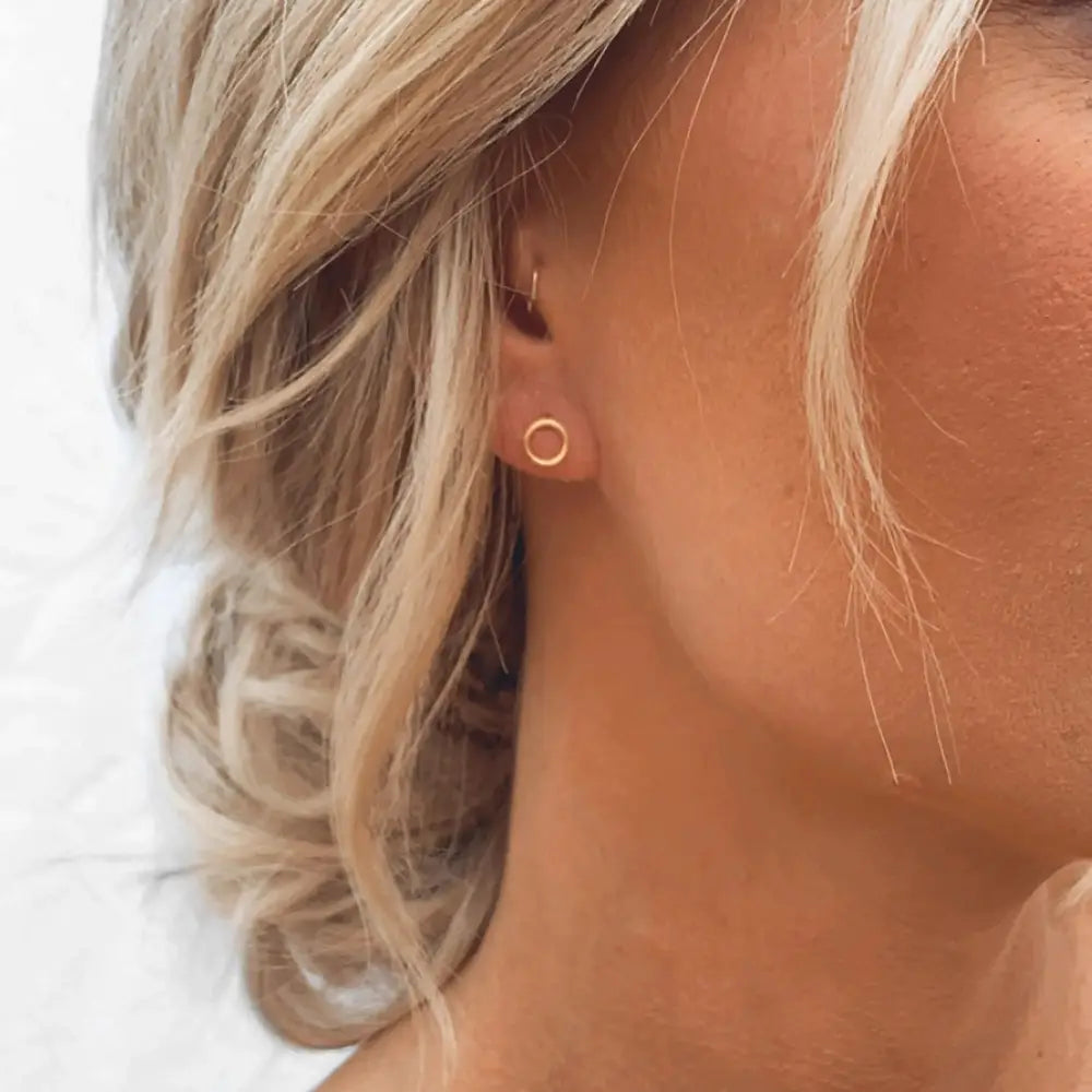 Open Circle Stud Earrings • Minimalist Earrings • Open Circle Earrings • Dainty Earrings • Circle Earrings • Stud Earrings