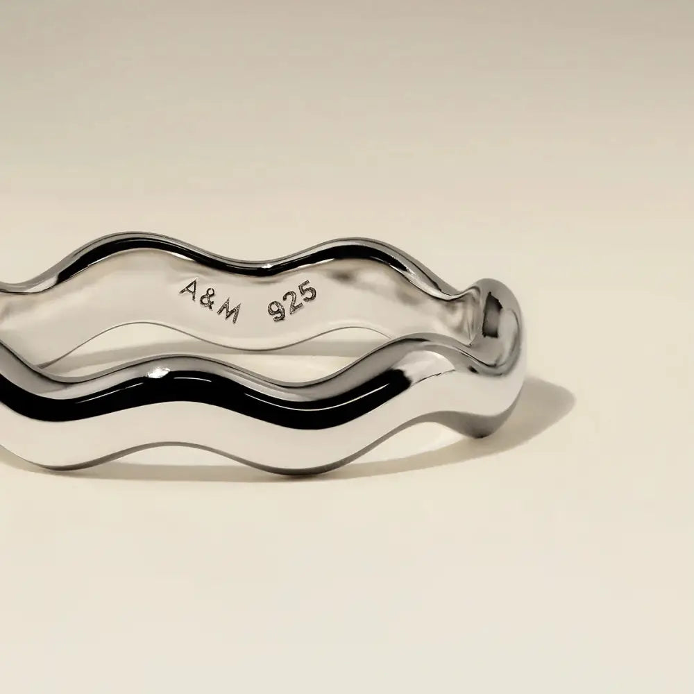Scalloped Band Ring in Silver