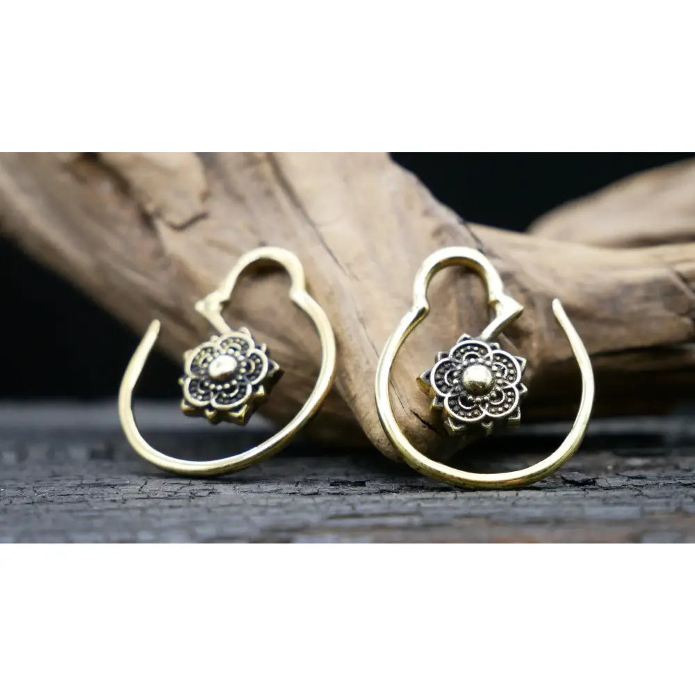 Stunning 14K Yellow Gold Round Ball Stud Earrings - Multiple Sizes Available!.