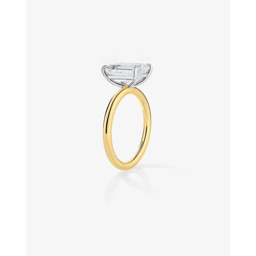 Stunning 3.16ct Emerald Lab Diamond Cloud Solitaire Ring in Elegant 14K Gold – Perfect Engagement Choice.