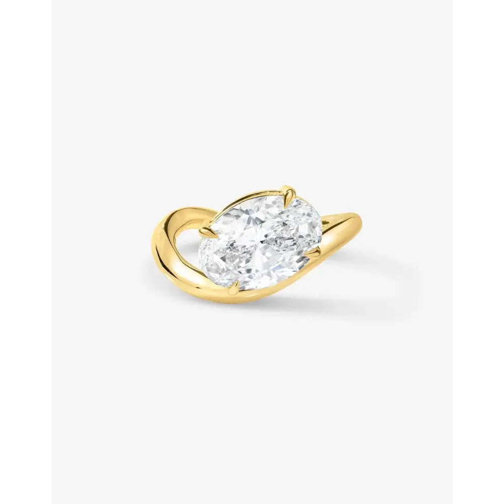 Stunning 3.30ct Oval Diamond Wave Engagement Ring in 14K Gold.