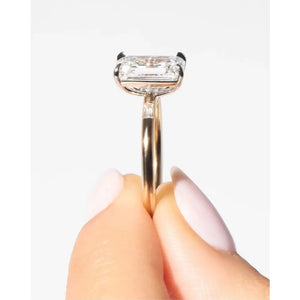 Stunning 3.56ct Emerald & Diamond Cloud Inlay Baguette Ring in 14K Gold - Perfect Engagement Ring!.