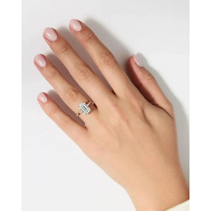 Stunning 3.56ct Emerald & Diamond Cloud Inlay Baguette Ring in 14K Gold - Perfect Engagement Ring!.