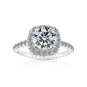 Stunning CZ Solitaire Halo Engagement Ring in Sterling Silver – Perfect for Proposals, Anniversaries, and Unforgettable Bridal Moments.