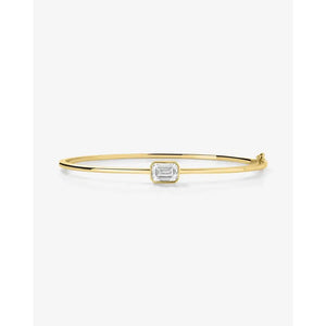Stunning Emerald Lab Diamond Bangle - Timeless Elegance Awaits!.