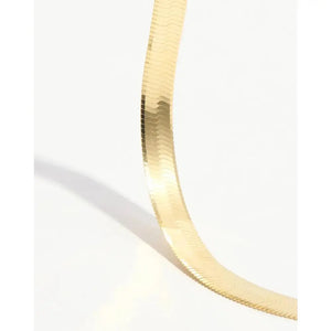 Stunning Herringbone Chain Necklace for Effortless Elegance.