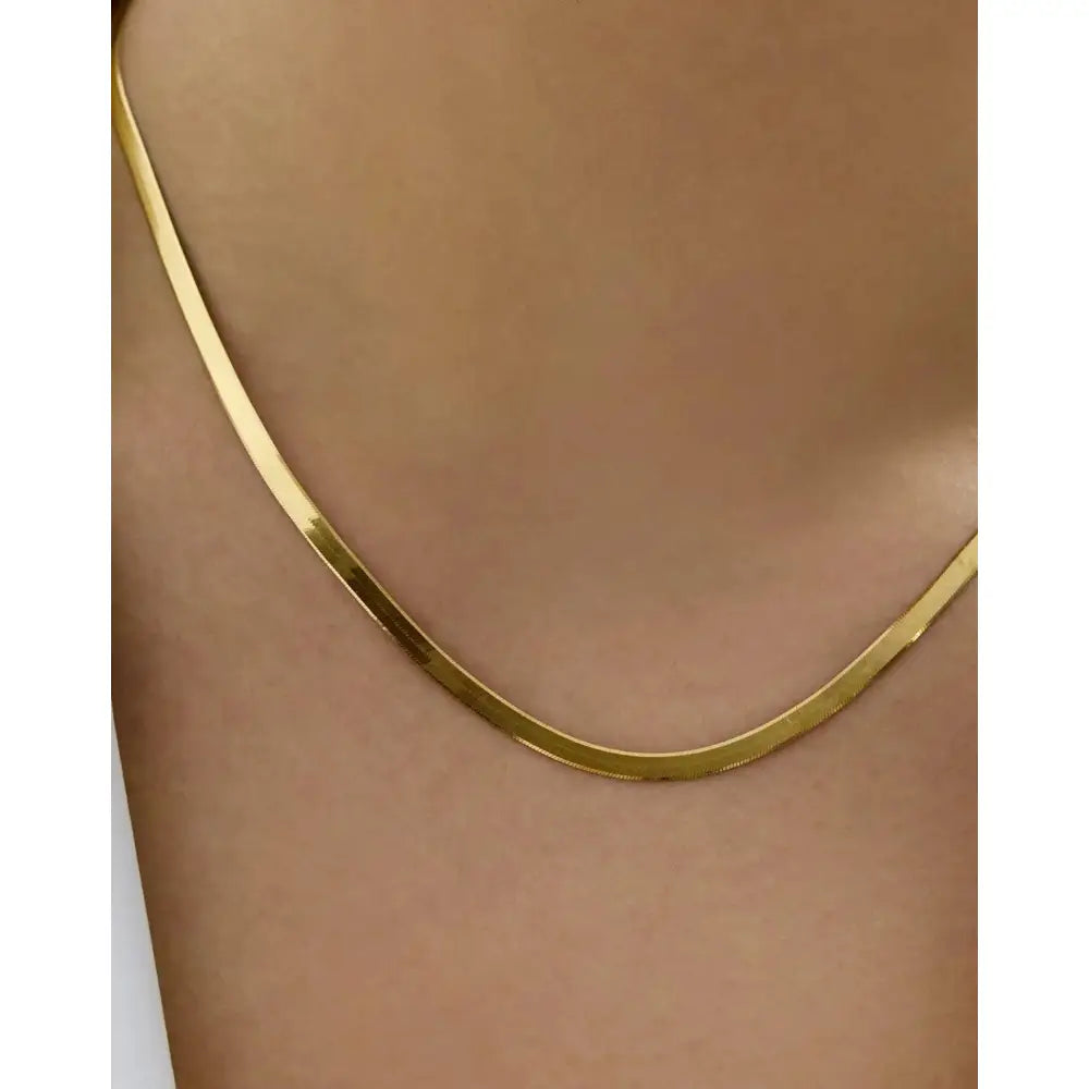 Stunning Herringbone Chain Necklace for Effortless Elegance.