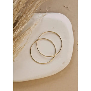 Stunning Large 14K Gold Hoop Earrings - Big Minimalist Everyday Style for Women.